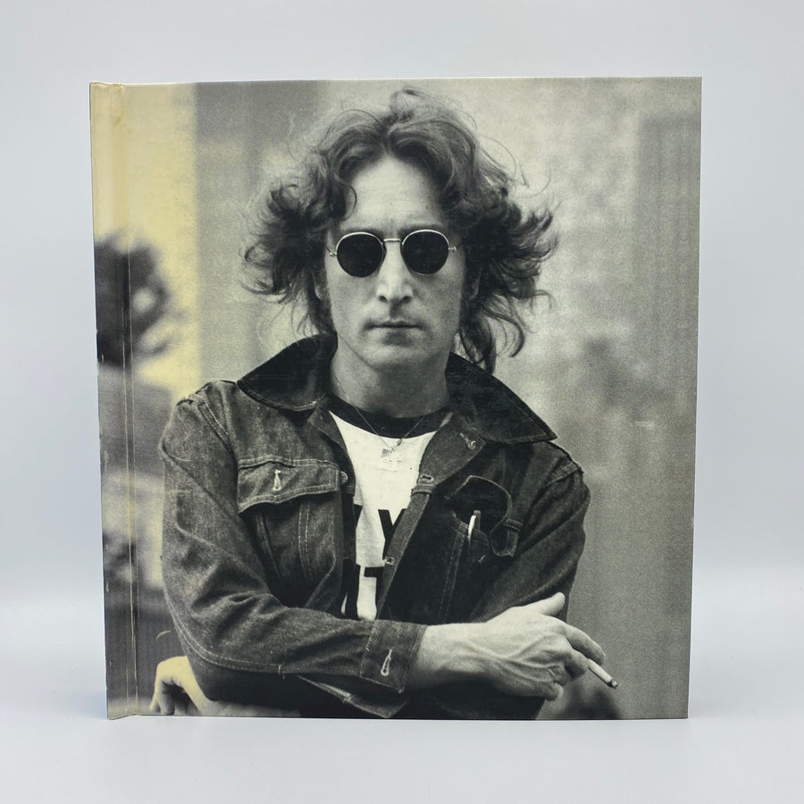 Lennon Legend: An Illustrated Life of John Lennon 